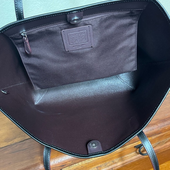 Coach X Mint + Serf City  Multicolor In Canvas Signature  Tote Bag. - Picture 12 of 12